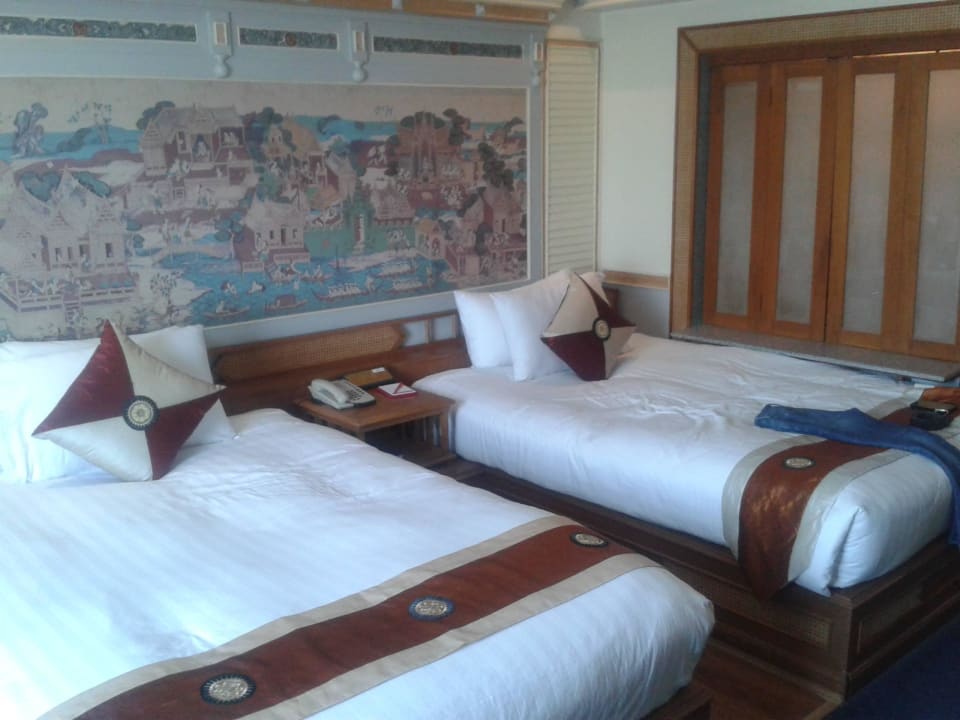 Normales Doppelzimmer Ramada Plaza by Wyndham Bangkok Menam Riverside