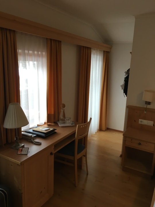 Zimmer SONNENBERG | Panorama Dolomites Wellbeing