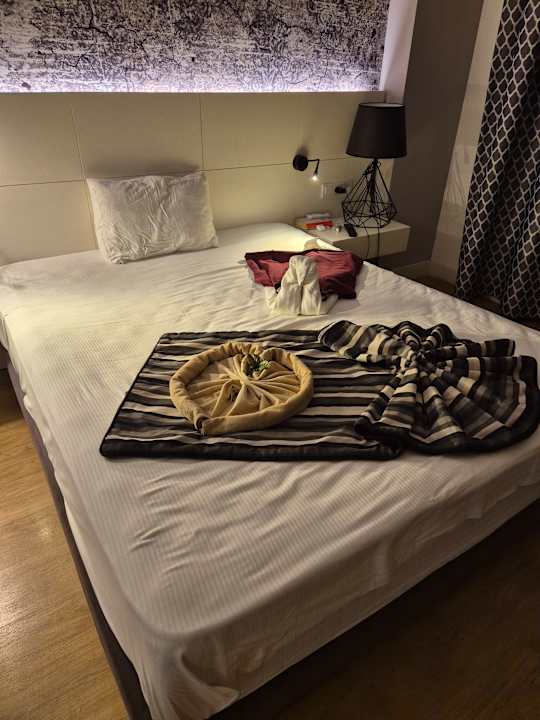 Zimmer Greenwood Suites Resort