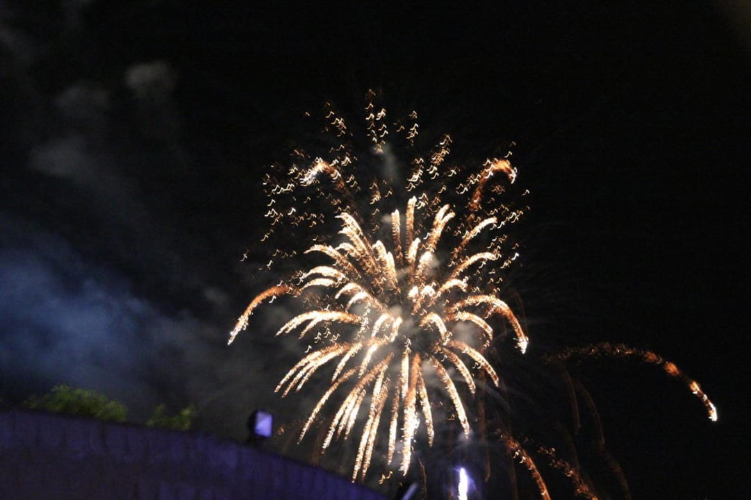 Feuerwerk VONRESORT Golden Beach