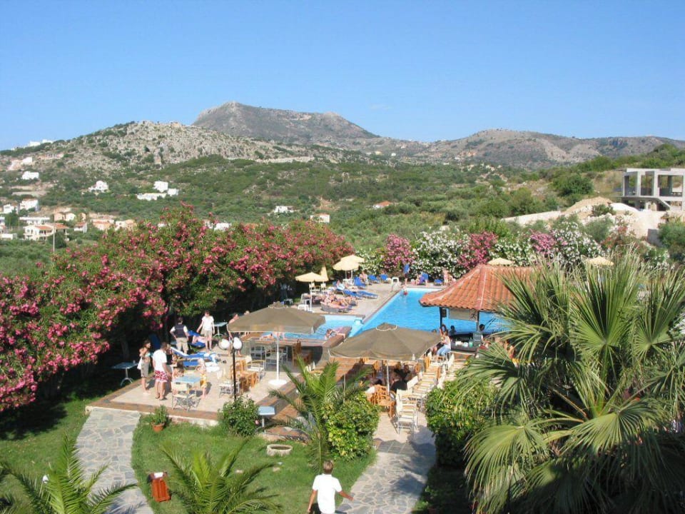 Hotel Almirida bay poolarea Almyrida Village & Waterpark