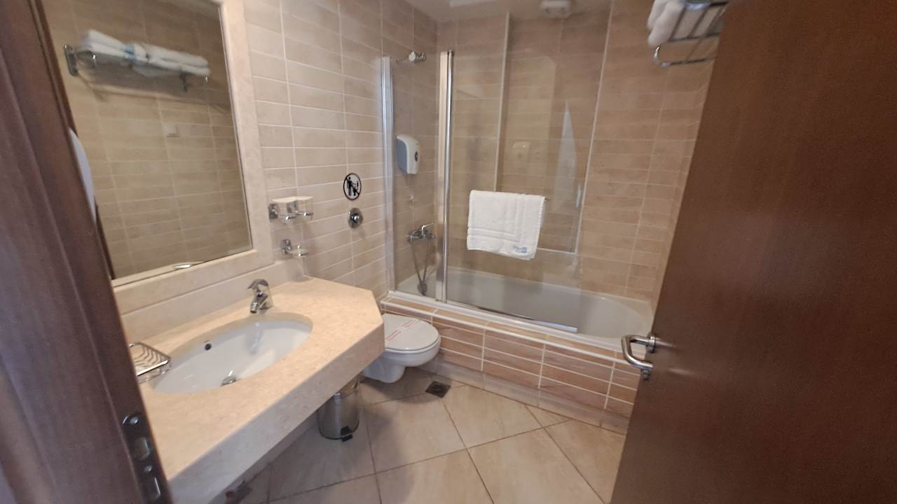 Zimmer Hotel Molos Bay