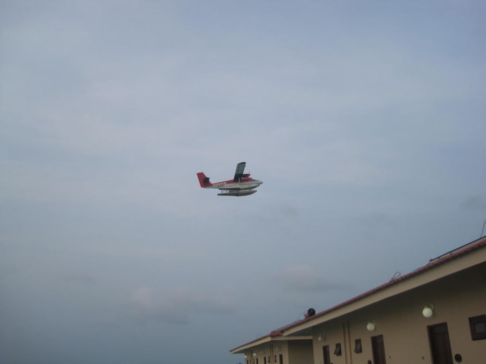 Wasserflugzeug Summer Island Maldives