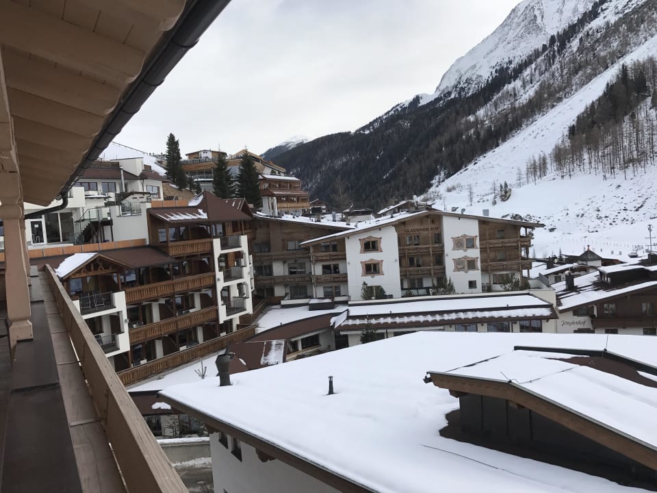 Blick in die Stadtmitte Hotel Garni Tuxerstübl