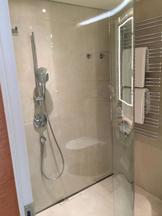 Schönes großes Zimmer Grand Elysée Hamburg