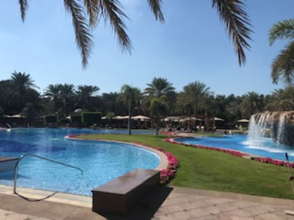Pool Emirates Palace Mandarin Oriental