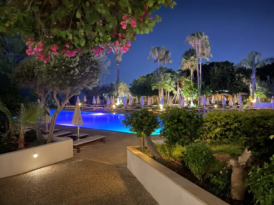 Pool Hotel Grecian Sands