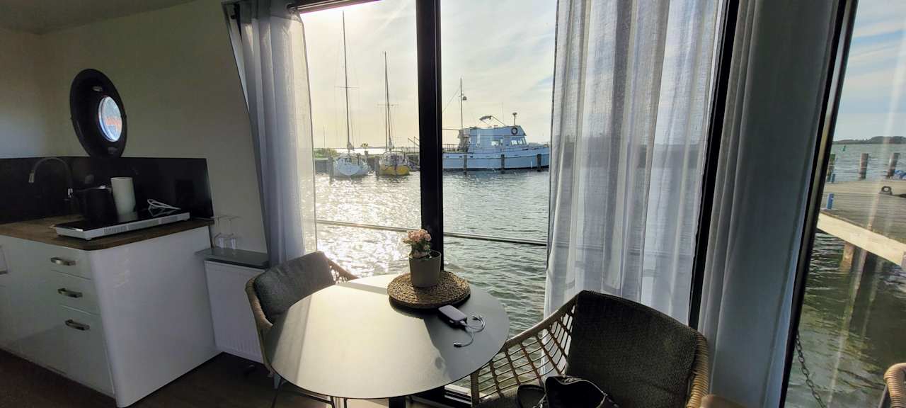 Zimmer Hausboote und Fewo Vieregge