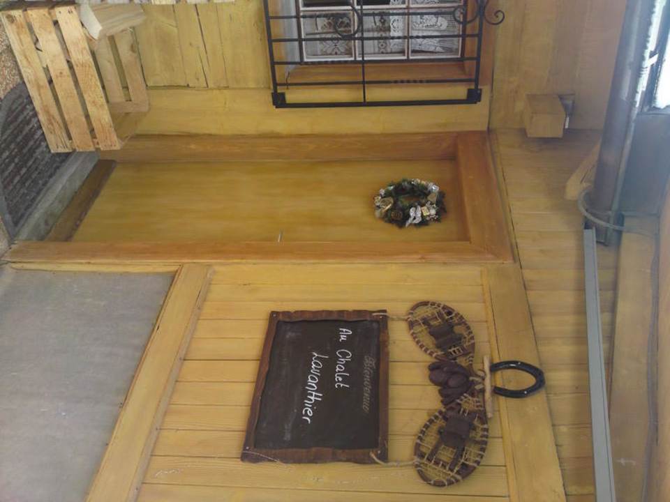 Eingangsbereich Hotel Chalet Lavantier