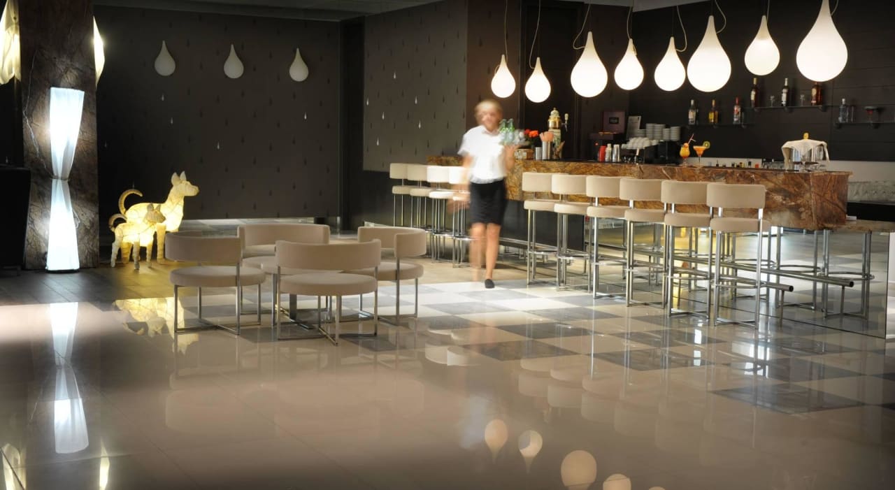 Lobby Bar Istion Club & Spa