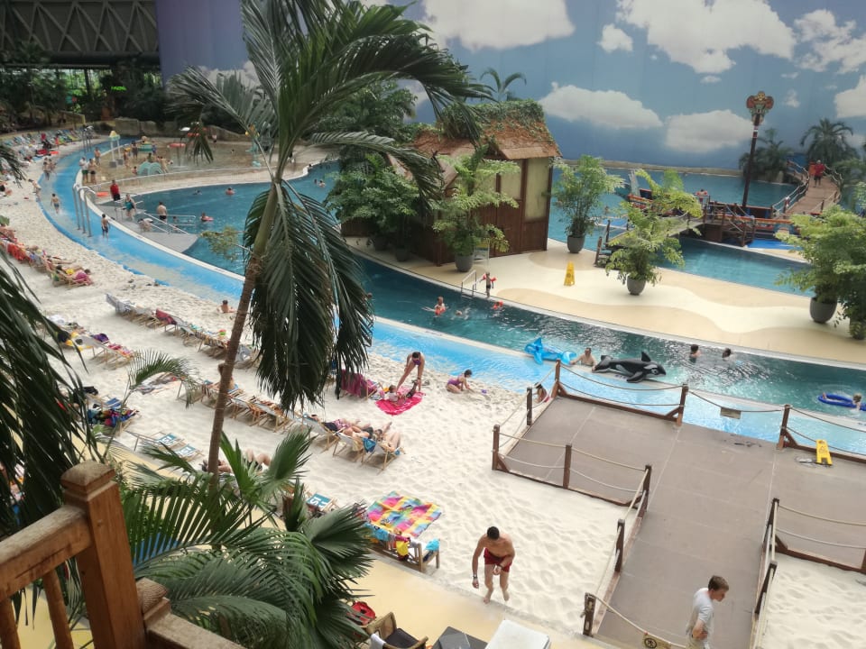 Pool Tropical Islands Resort