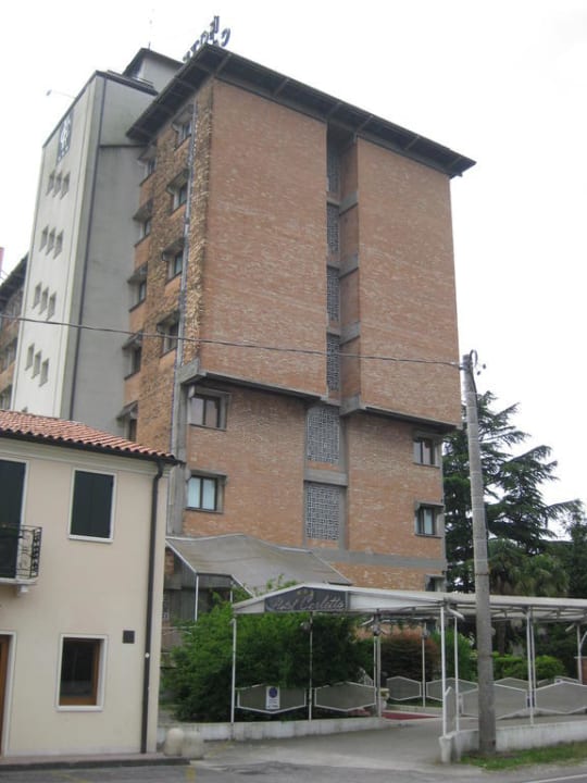 Von aussen Hotel Carletto