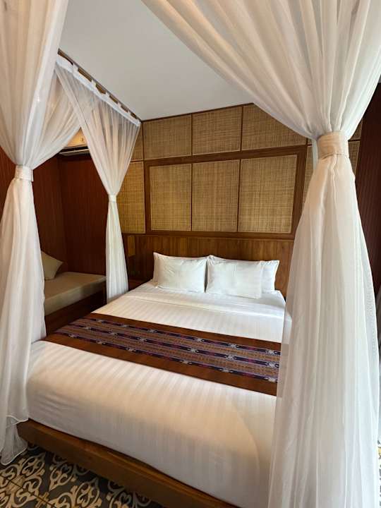 Zimmer Puri Andong Villa