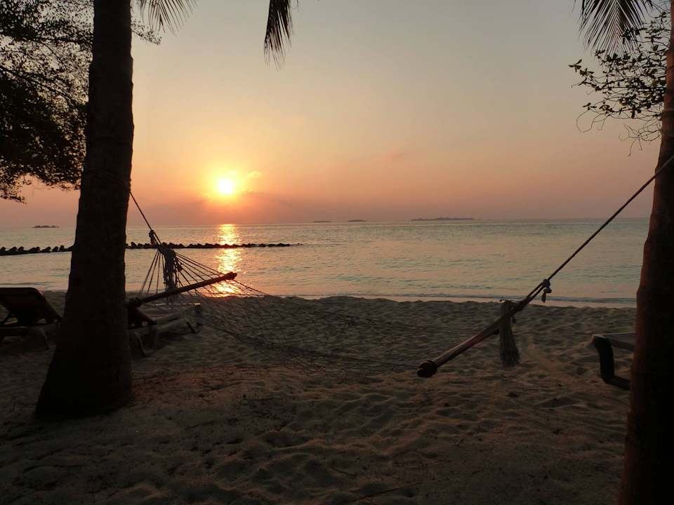Sonnenaufgang Kuredu Island Resort & Spa