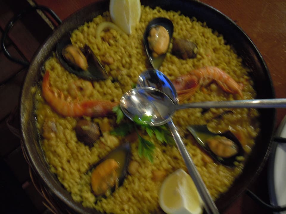 Lecker Paella Hostal Bahia Azul