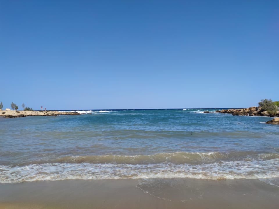 Strand Crystal Springs Beach Hotel