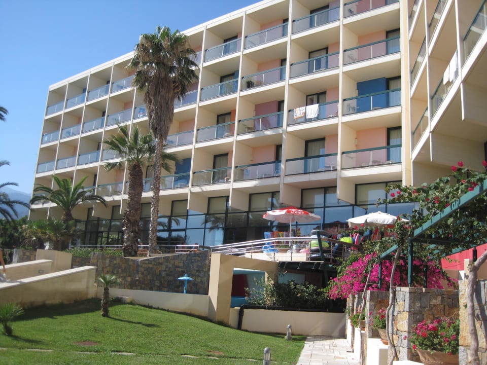 Hotel von hinten Calimera Sirens Beach