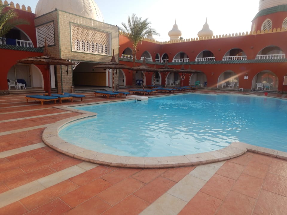 Pool 1 Pickalbatros Alf Leila Wa Leila Resort - Neverland Hurghada
