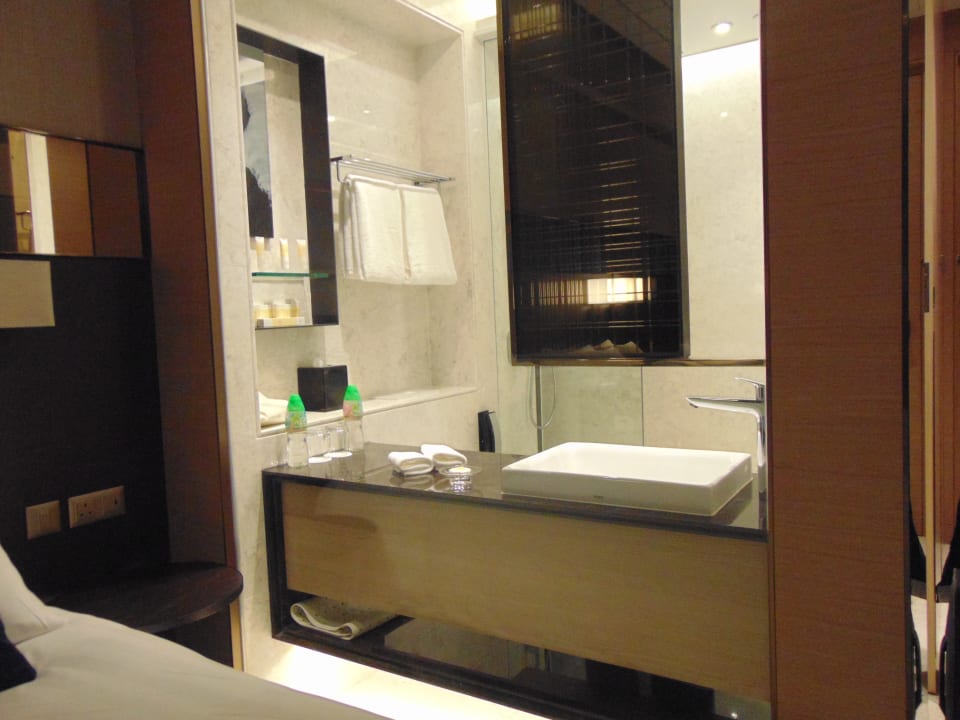 Zimmer Harbour Grand Kowloon