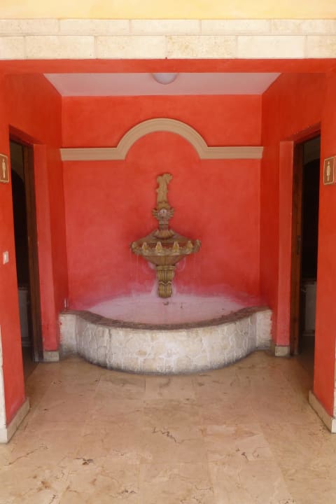 Toiletteneingang in der Lobby Melia Las Dunas