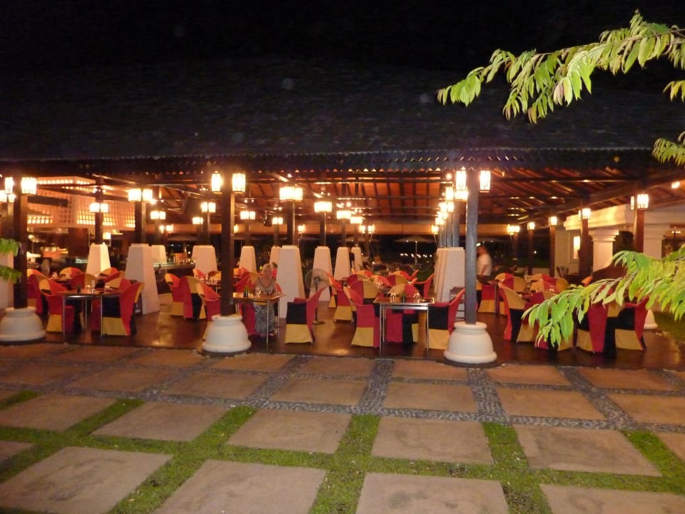 Feast Village Hotel Pangkor Laut Resort/Estates