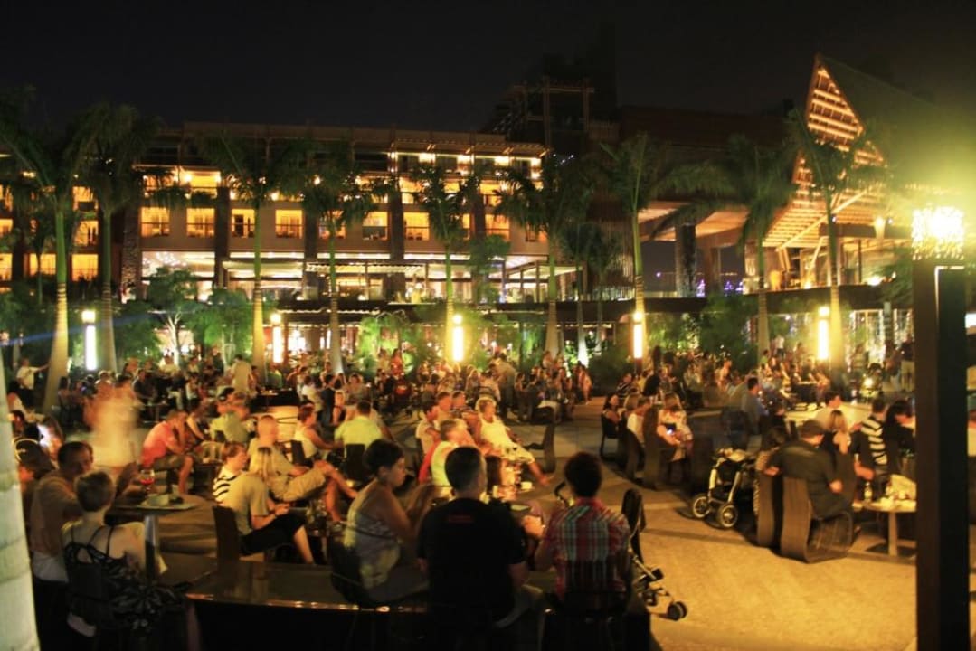 Abendentertainment Lopesan Baobab Resort