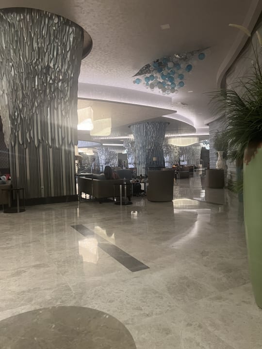 Lobby Royal Seginus