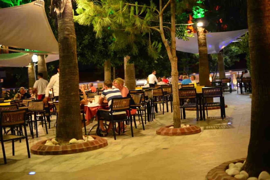 Bar  Hane Family Resort