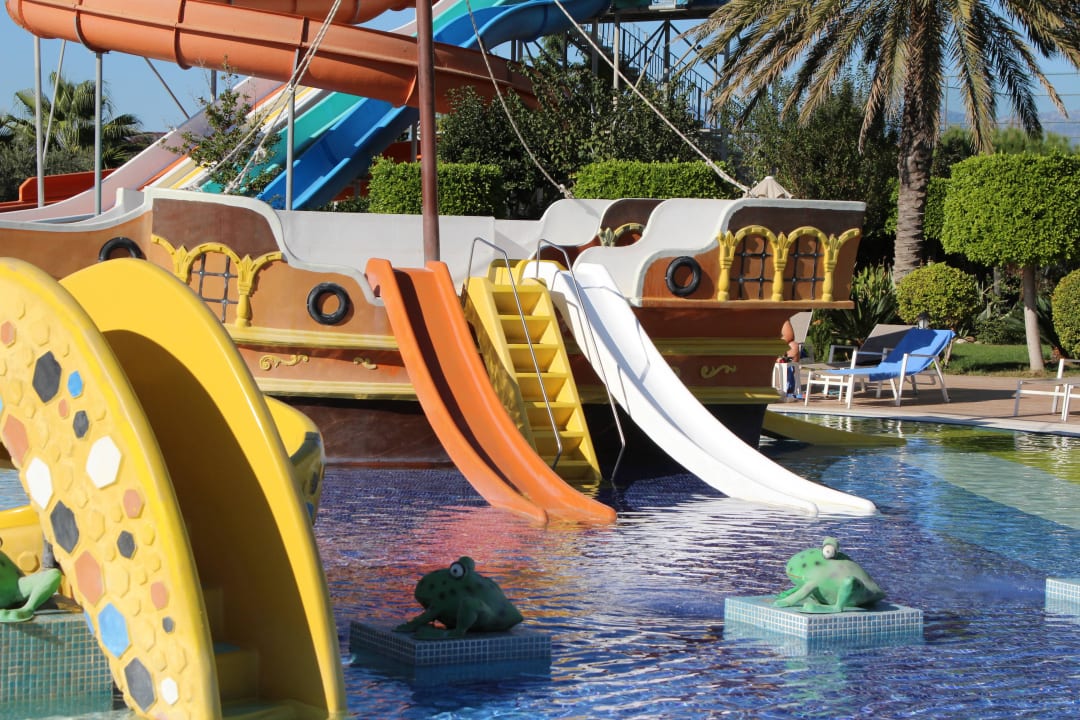 16 Grad kein Kind im Pool Seaden Sea World Resort & Spa