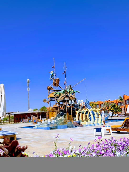 Pool Three Corners Happy Life Beach Resort