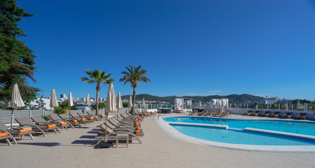 Poolbereich Hotel THB Ocean Beach - Adults only