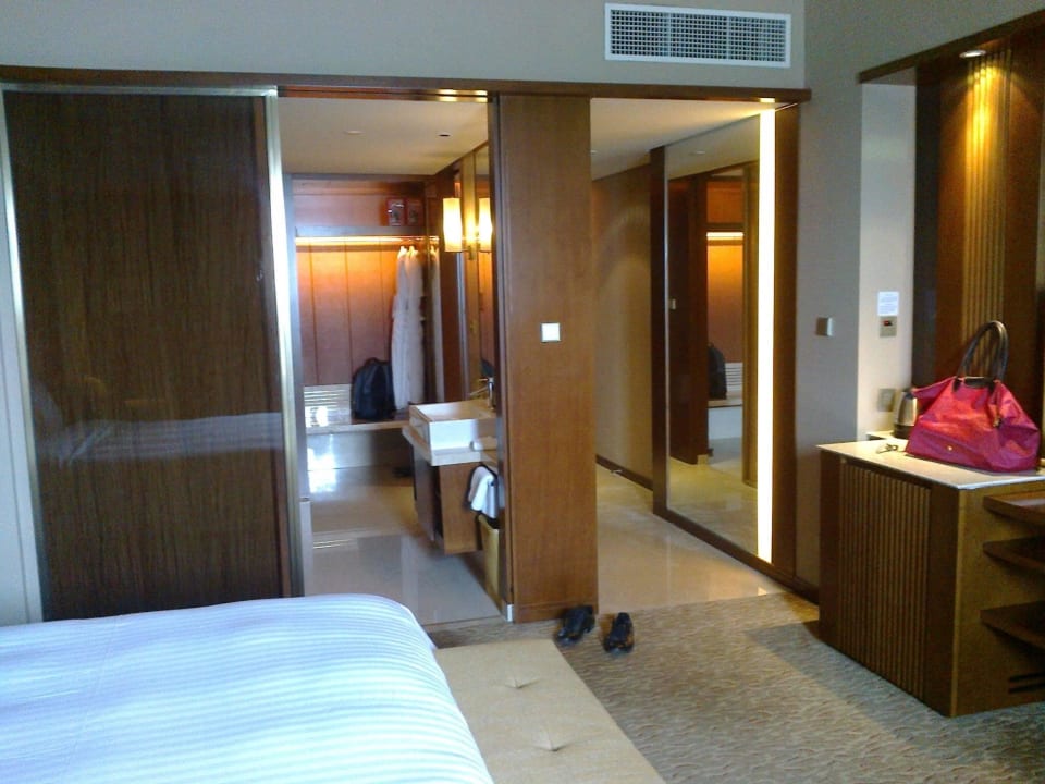 Deluxe King room Hotel Hilton Nanjing Riverside