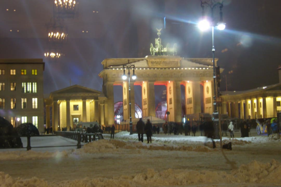 Silvester am Tor  Hotel Adlon Kempinski Berlin