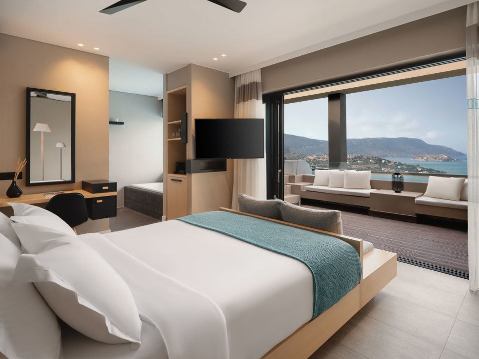 Zimmer Domes Aulus Elounda All-Inclusive Resort, Curio Collection by Hilton