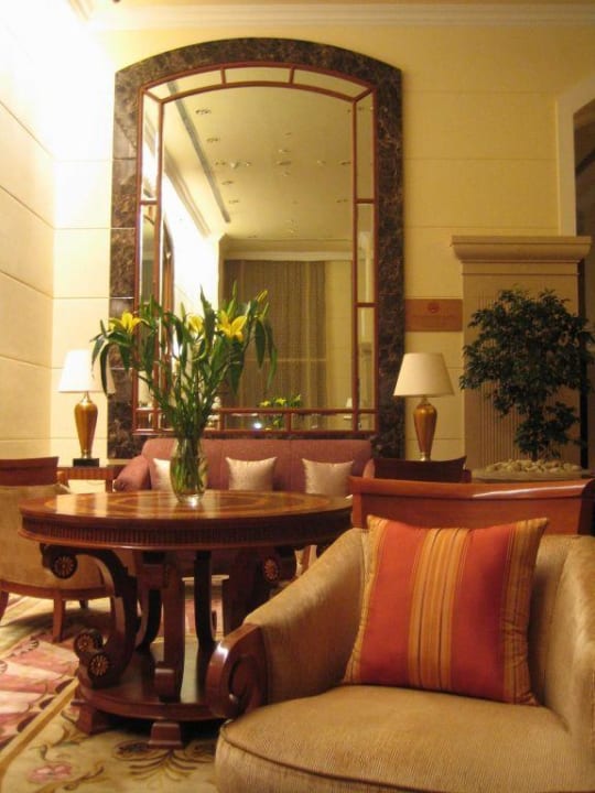 Lobby Hotel ITC Grand Central