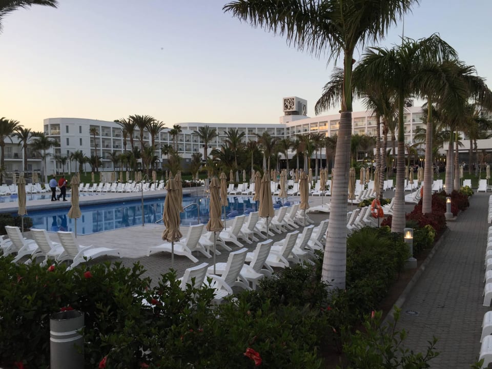 Blick zum Haupthaus Hotel Riu Palace Meloneras