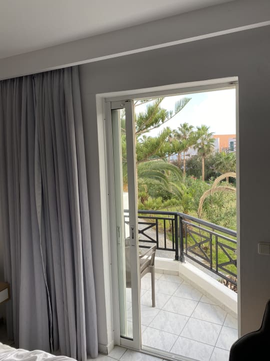 Zimmer HARPIN Happy Days Beach Hotel