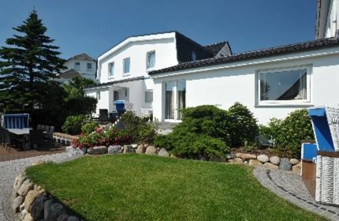 Garten Südseite vom Strandhotel Strandhotel Sylt