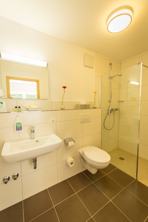 Badezimmer Waldhotel Felschbachhof