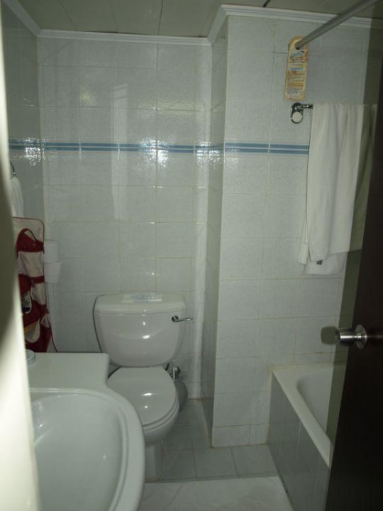 Bad Zimmer 234 Hotel Nestor