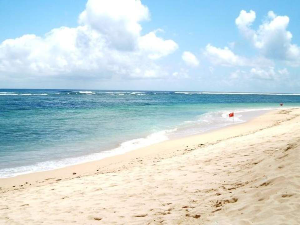 Пляж Ayodya Resort Bali