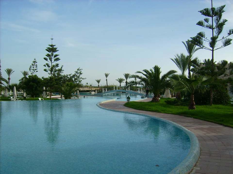 Pool neben dem Hallenbad Mahdia Beach & Aquapark