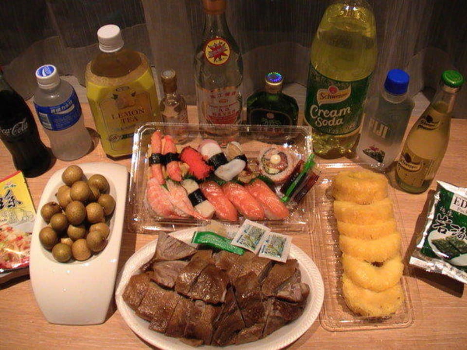 Наш скромный ужин L'Hotel Élan