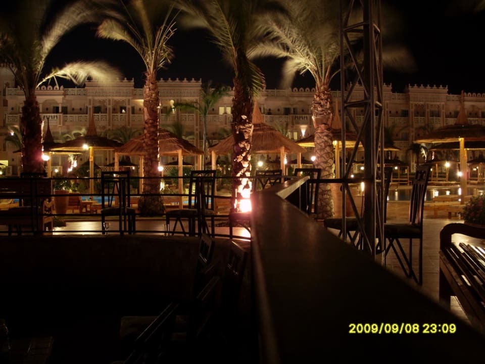 Albatros in evening Pickalbatros Palace Resort