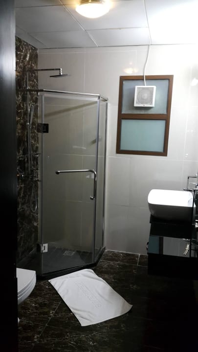 Bath Hotel Emirates Park Resort