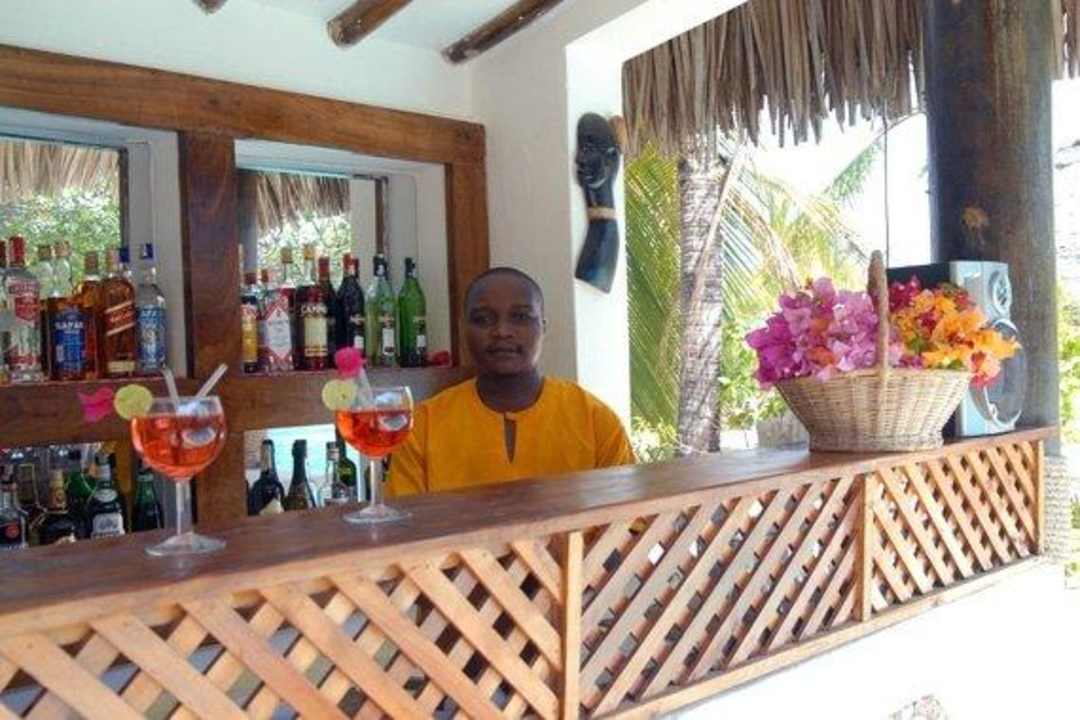 Pool bar Flamingo Villa's Club
