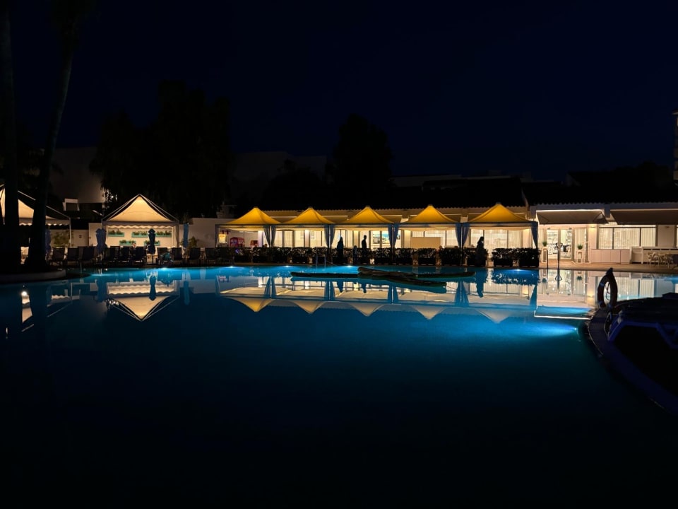 Pool Iberostar Waves Ciudad Blanca