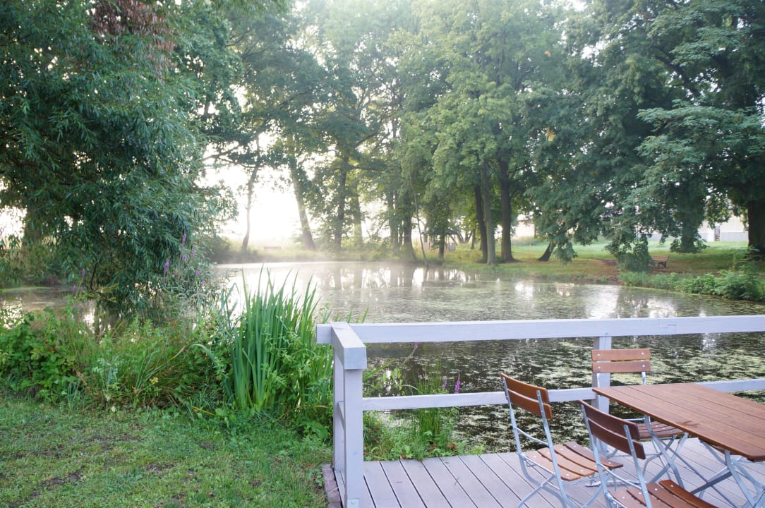 Teich Biohotel Stiftsgut Wilhelmsglücksbrunn