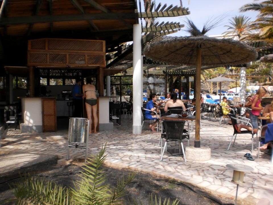 Strandbar, tagsüber geöffnet allsun App.-Hotel Esquinzo Beach