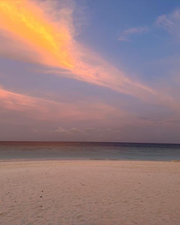 Strand Adaaran Select Meedhupparu Island Resort - Premium All Inclusive